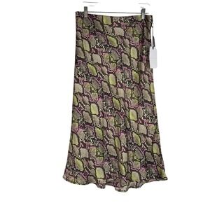 LEITH - WOMEN'S SMALL - TAN TAUPE SNAKESKIN LINED ELASTIC WAIST SLIP SKIRT